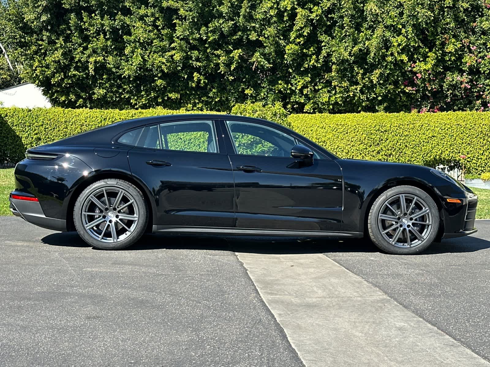 New 2026 Porsche Panamera RWD image 9