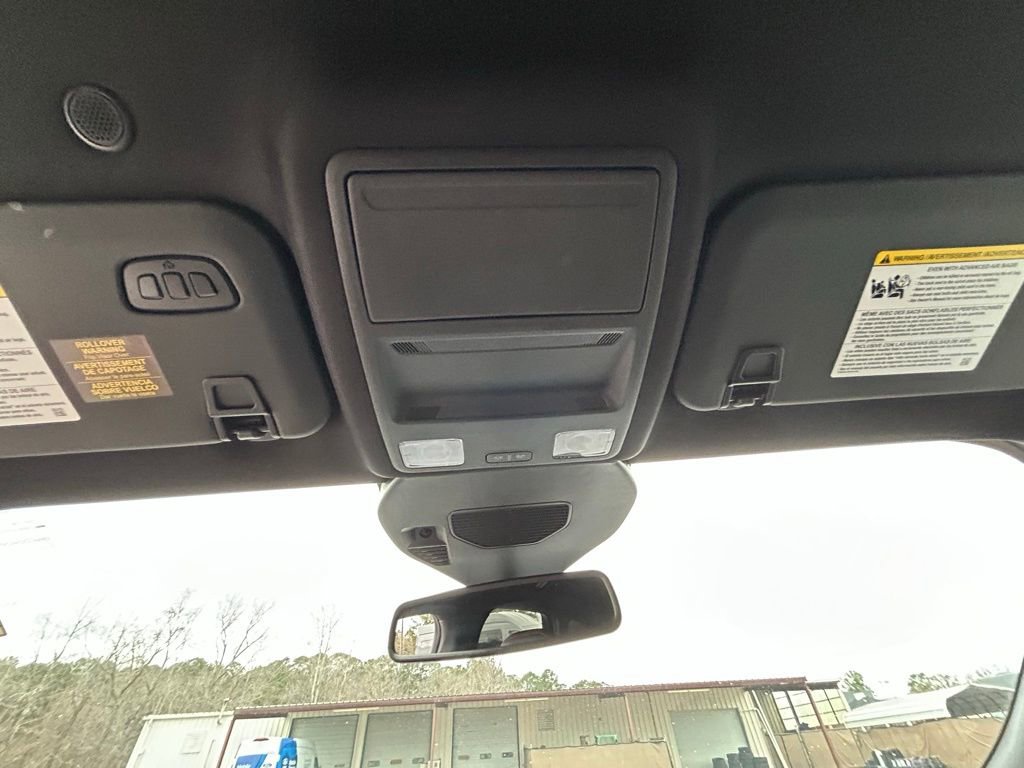 Used 2025 Ford Escape ST-Line Elite image 33