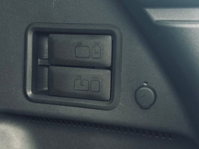 Used 2024 Chevrolet Equinox LT image 11