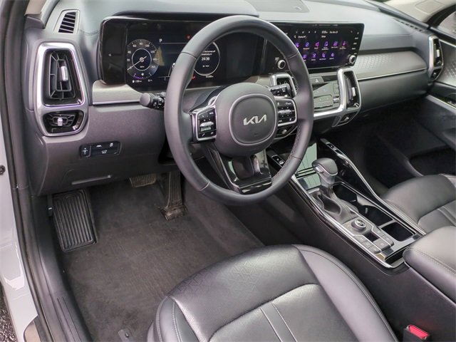 Used 2023 Kia Sorento SX image 11