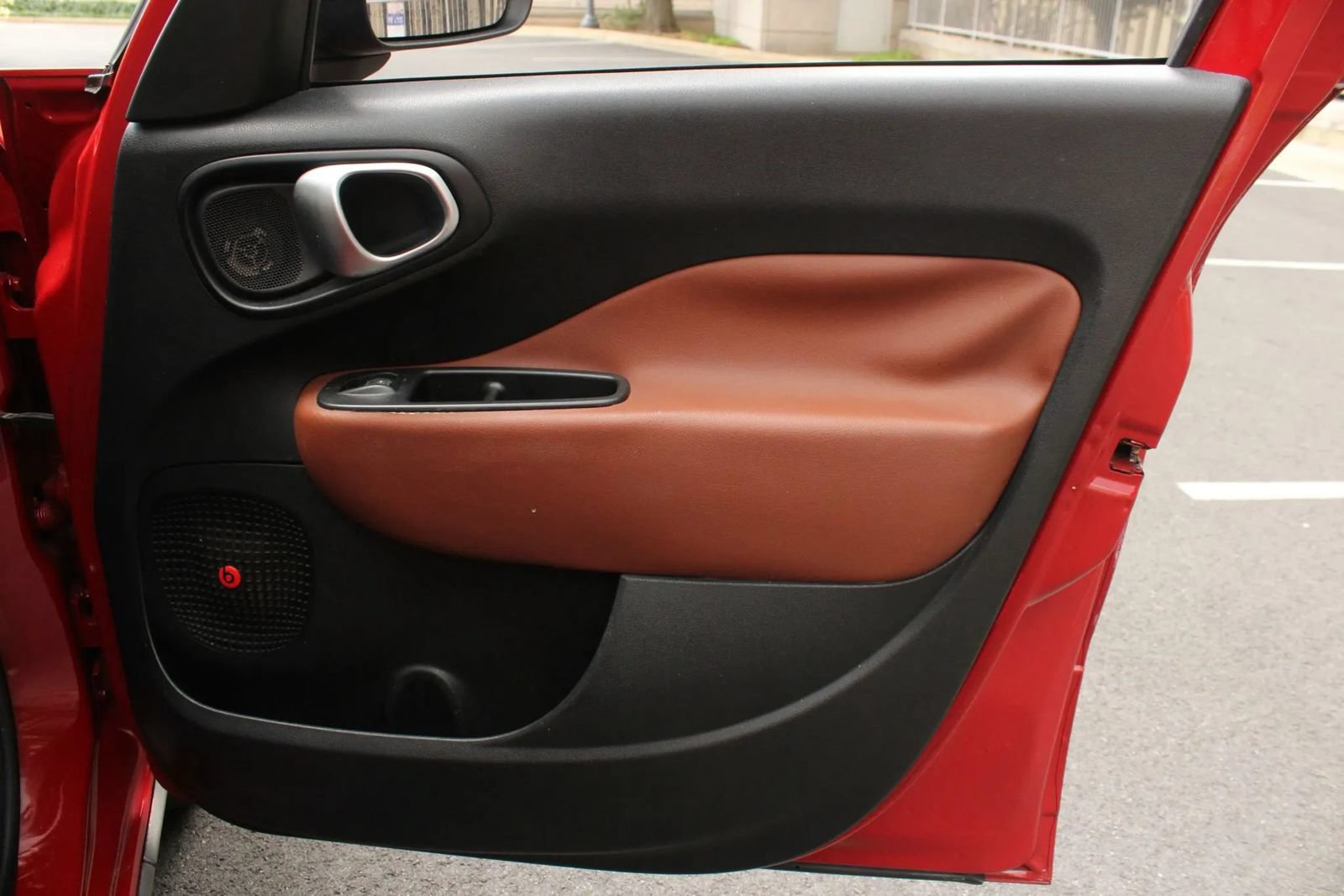 Used 2015 FIAT 500L Trekking FWD image 27