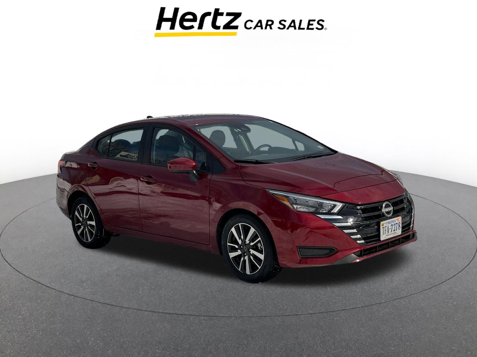 Used 2025 Nissan Versa SV image 1