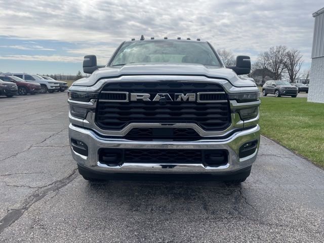 New 2026 RAM 3500 4x4 Crew Cab DRW image 6