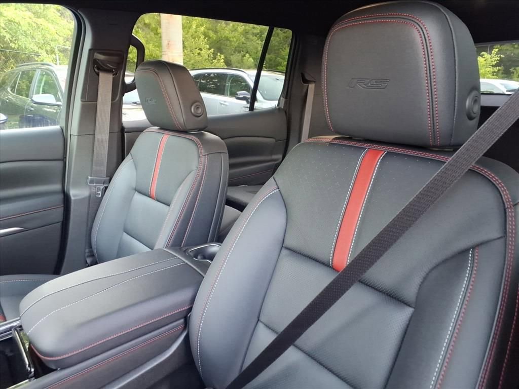 New 2026 Chevrolet Traverse RS FWD image 14