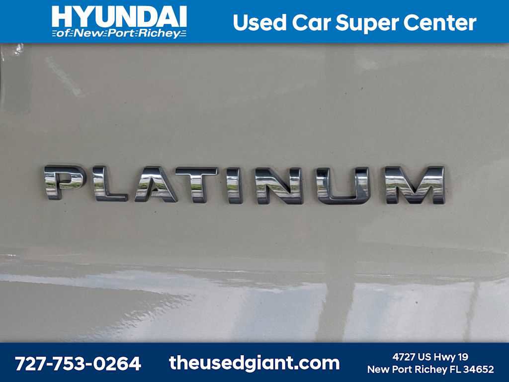 Used 2018 Ford Explorer Platinum AWD/4WD image 15