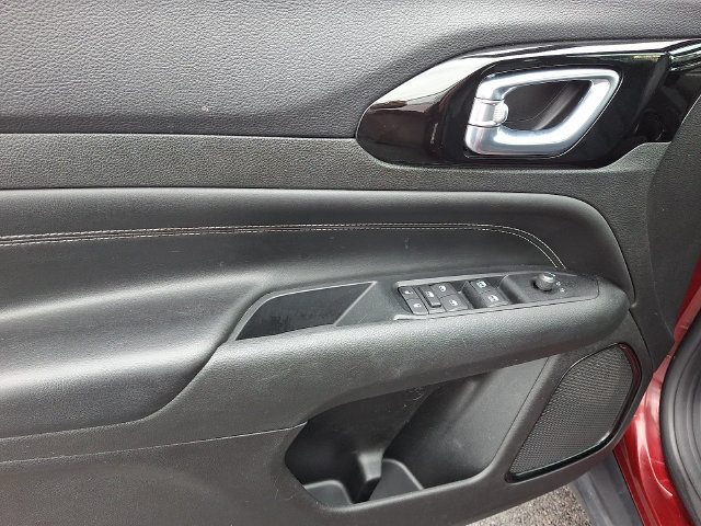 Used 2022 Jeep Compass Latitude AWD/4WD image 15