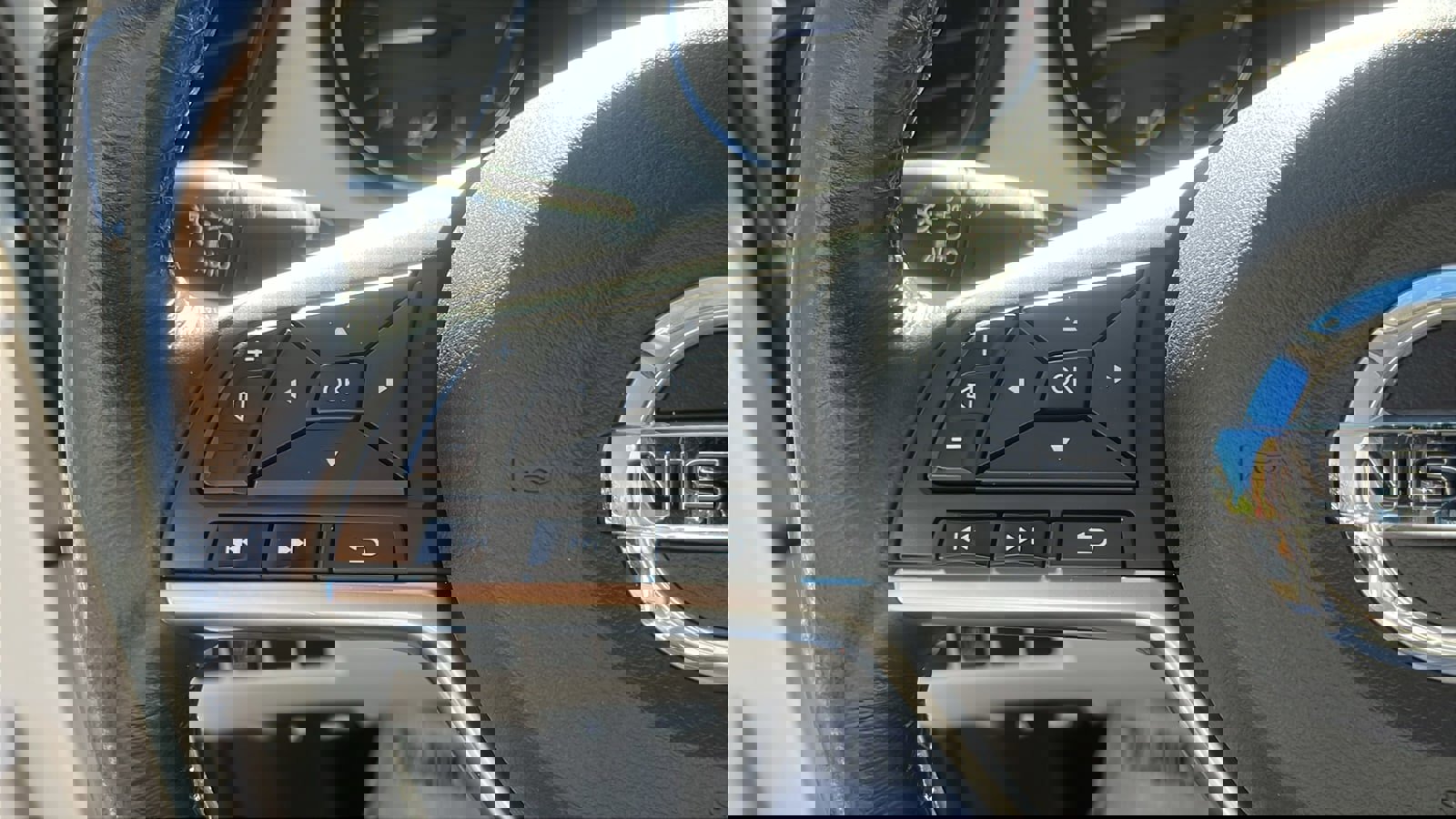 Used 2019 Nissan Rogue Sport SL w/ Premium Package image 14