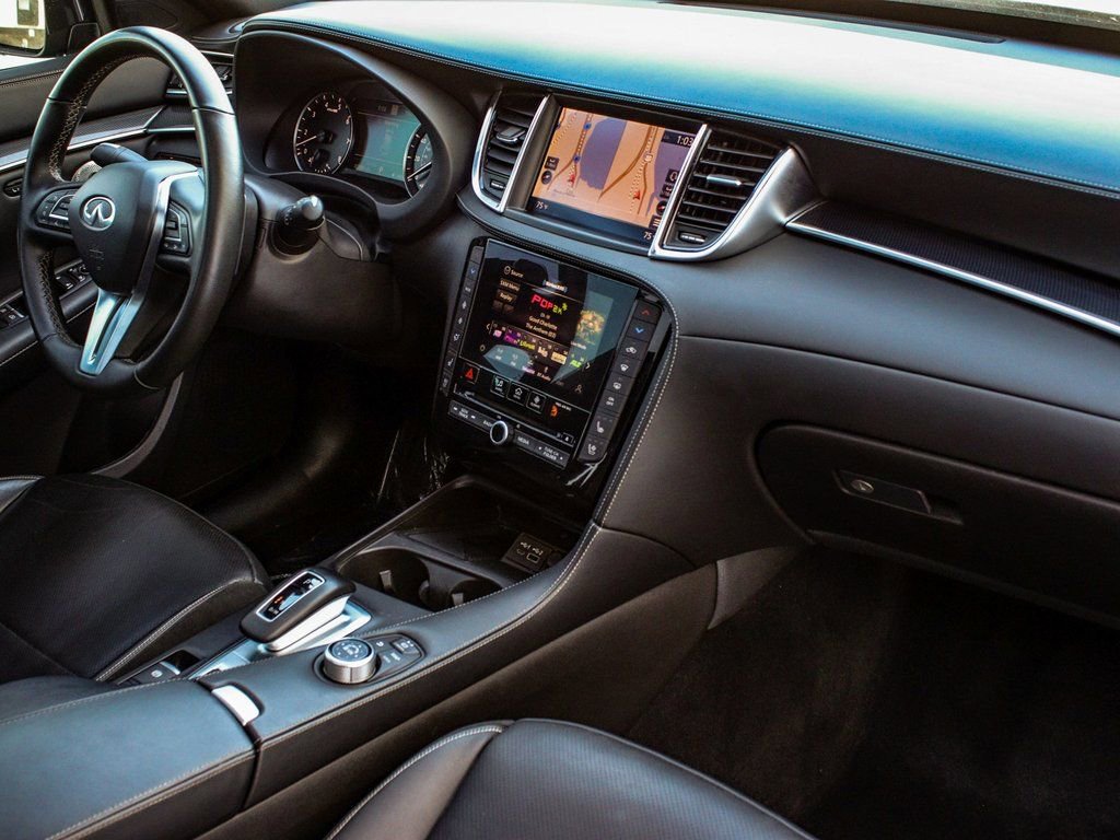 Used 2025 INFINITI QX50 Sport image 42