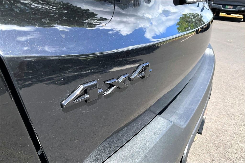 Used 2017 Jeep Renegade Altitude AWD/4WD image 34