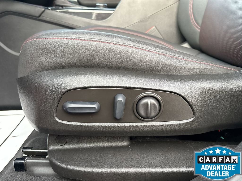 Used 2023 Chevrolet Blazer RS w/ Enhanced Convenience Package image 14