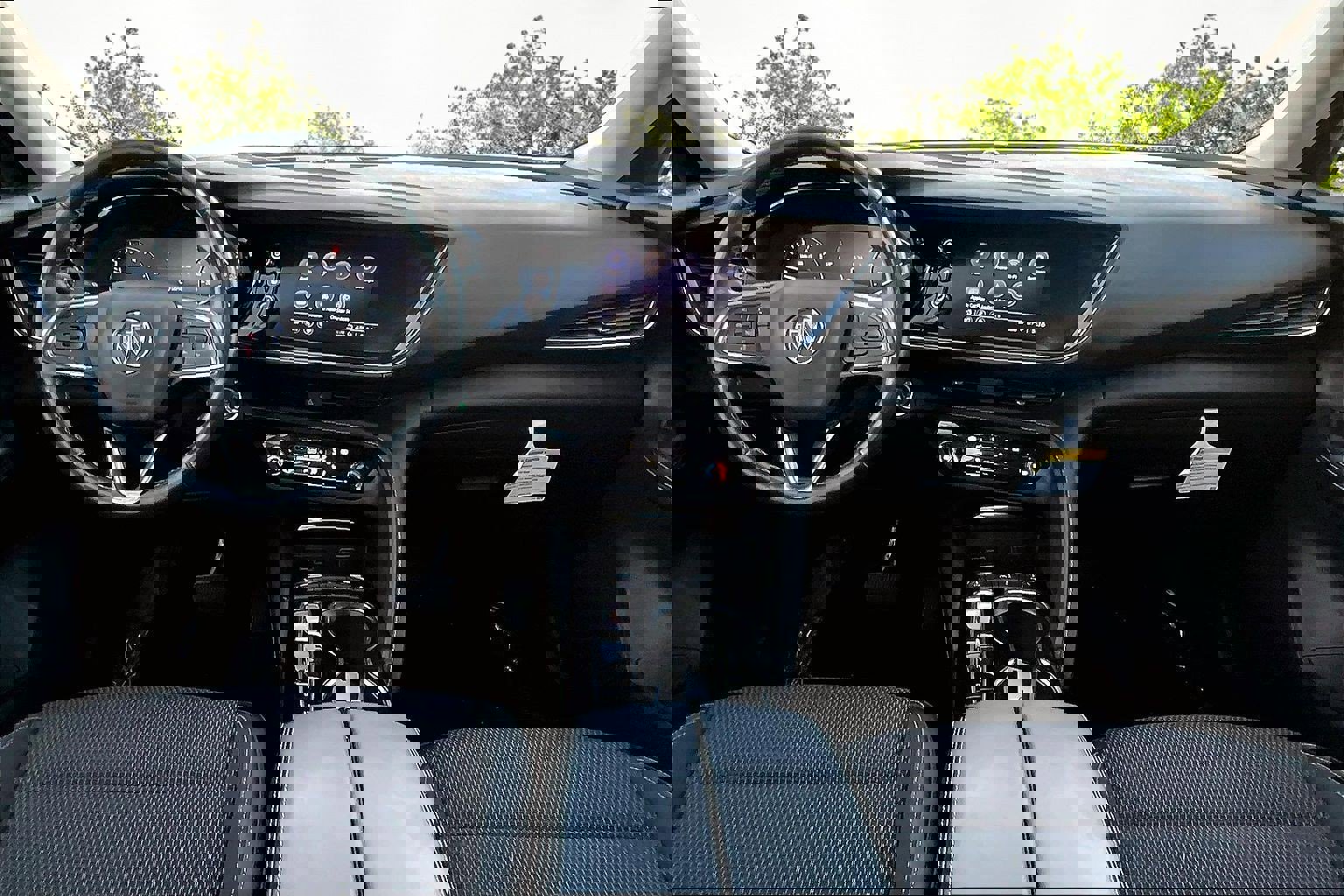 Used 2022 Buick Envision Preferred w/ Safety Package image 16