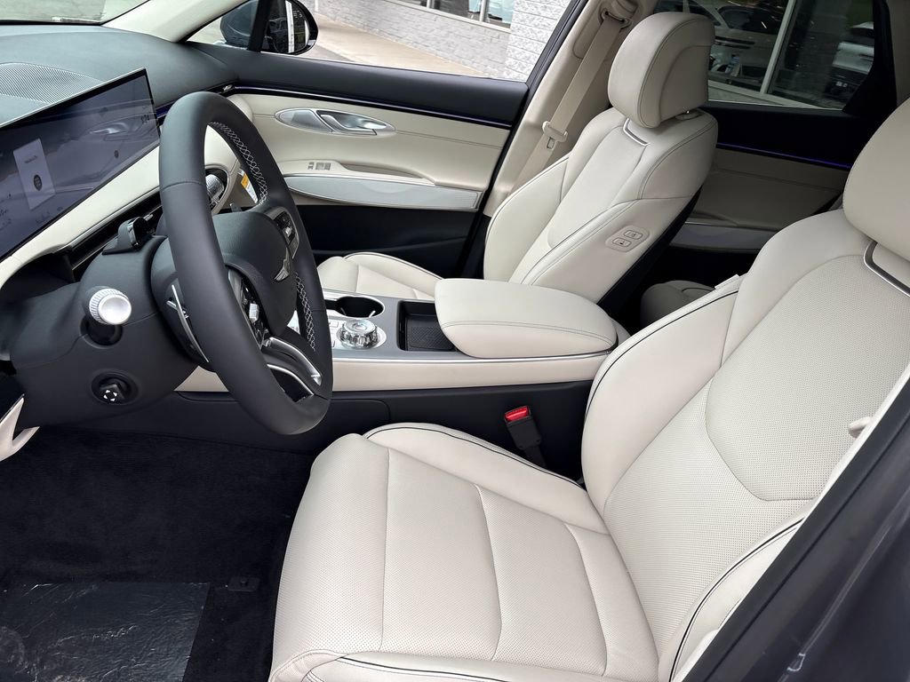 New 2026 Genesis GV70 2.5T Advanced AWD/4WD image 9