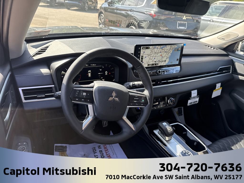 New 2025 Mitsubishi Outlander SEL image 16
