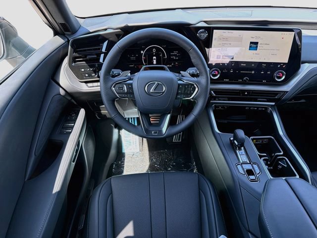 New 2026 Lexus TX 500h AWD w/ Technology Package image 18