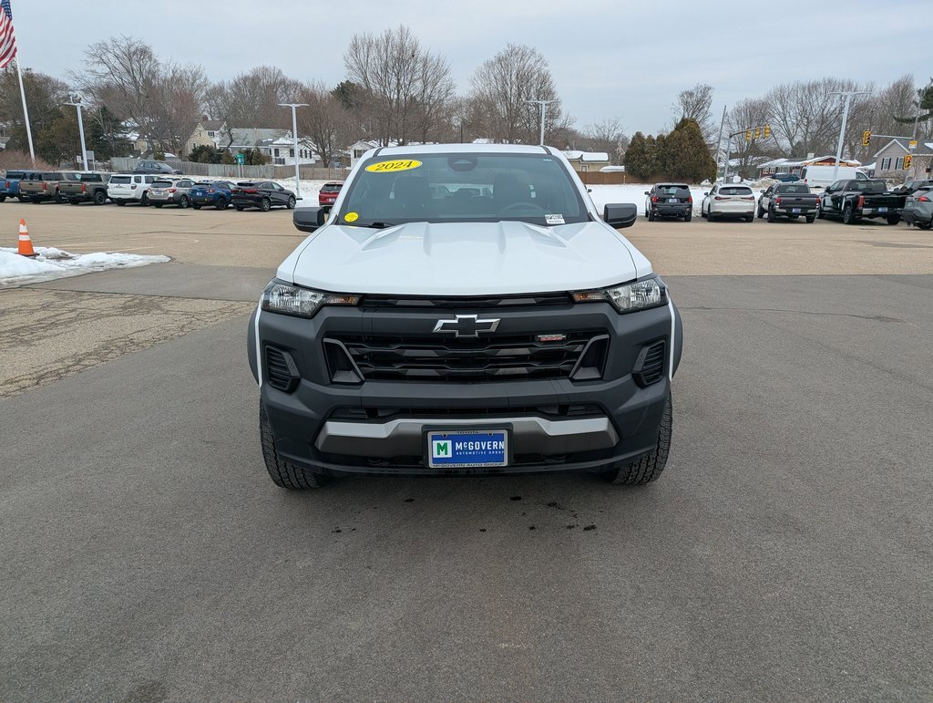Used 2024 Chevrolet Colorado Trail Boss w/ Advanced Trailering Package image 9