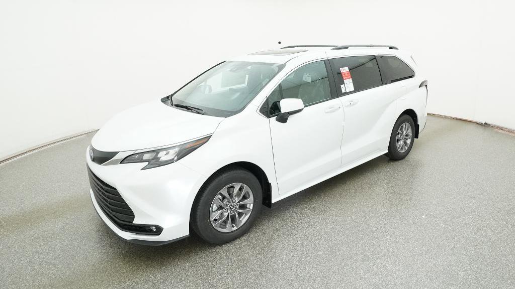 New 2025 Toyota Sienna XLE