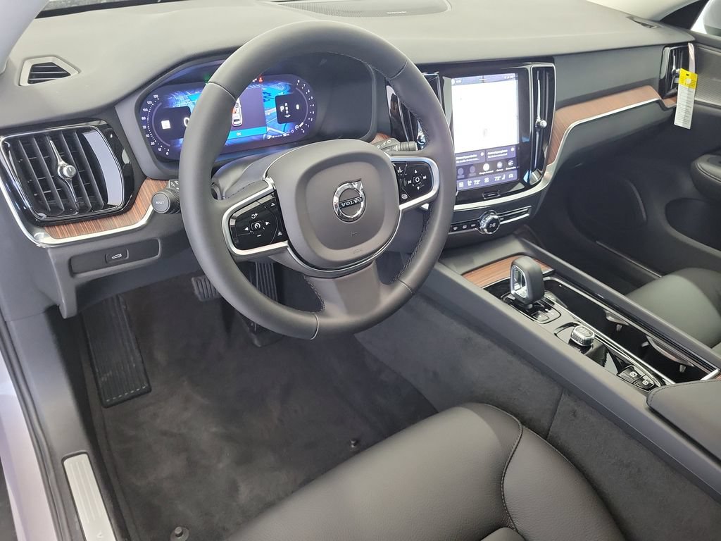 New 2026 Volvo V60 B5 Cross Country Plus w/ Protection Package Premier AWD/4WD image 20