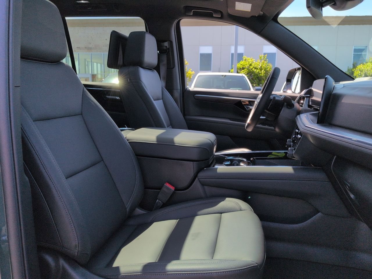 New 2026 Chevrolet Tahoe Z71 w/ Z71 Off-Road Package AWD/4WD image 29