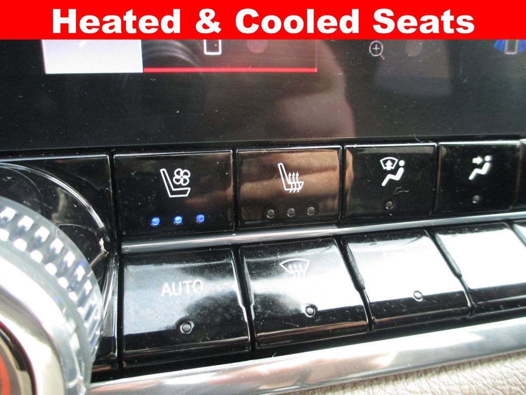 Used 2023 GMC Canyon Denali image 17