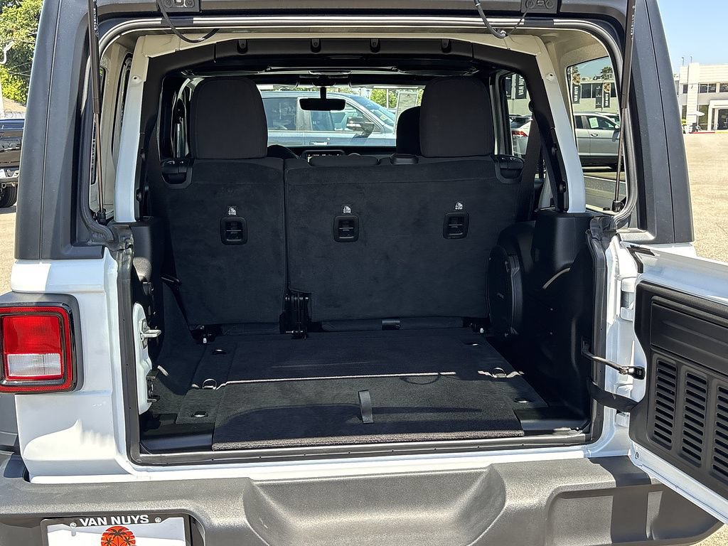 Used 2023 Jeep Wrangler Unlimited Sport AWD/4WD image 26