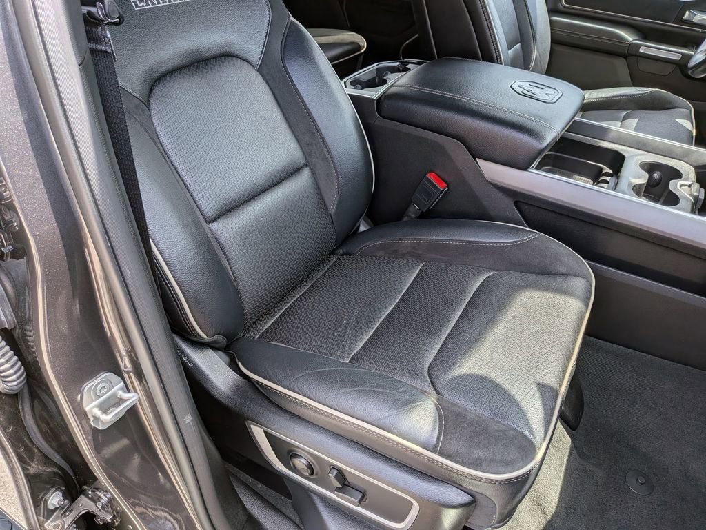 Used 2022 RAM 1500 Laramie w/ Sport Appearance Package AWD/4WD image 26