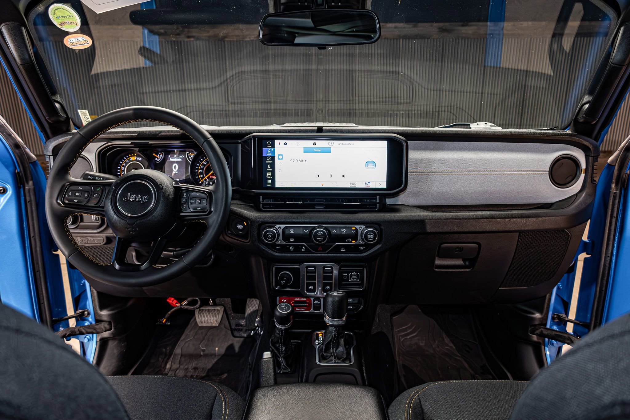 Used 2024 Jeep Wrangler Willys image 14