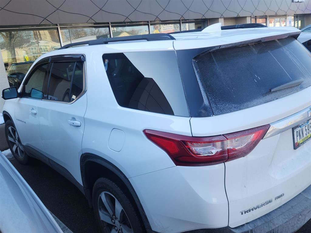 Used 2020 Chevrolet Traverse LT w/ LT Premium Package image 5