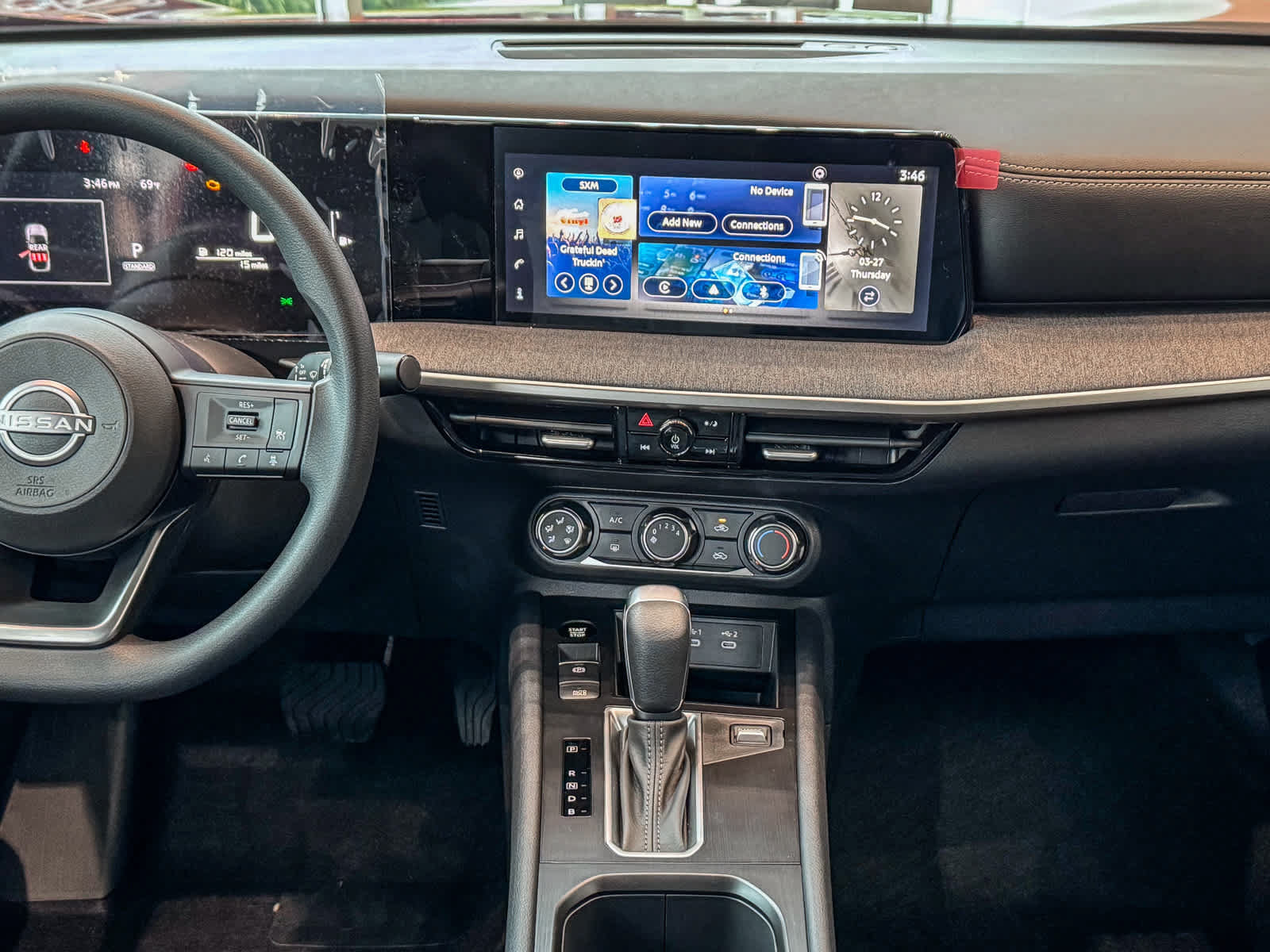New 2025 Nissan Kicks SV FWD image 15