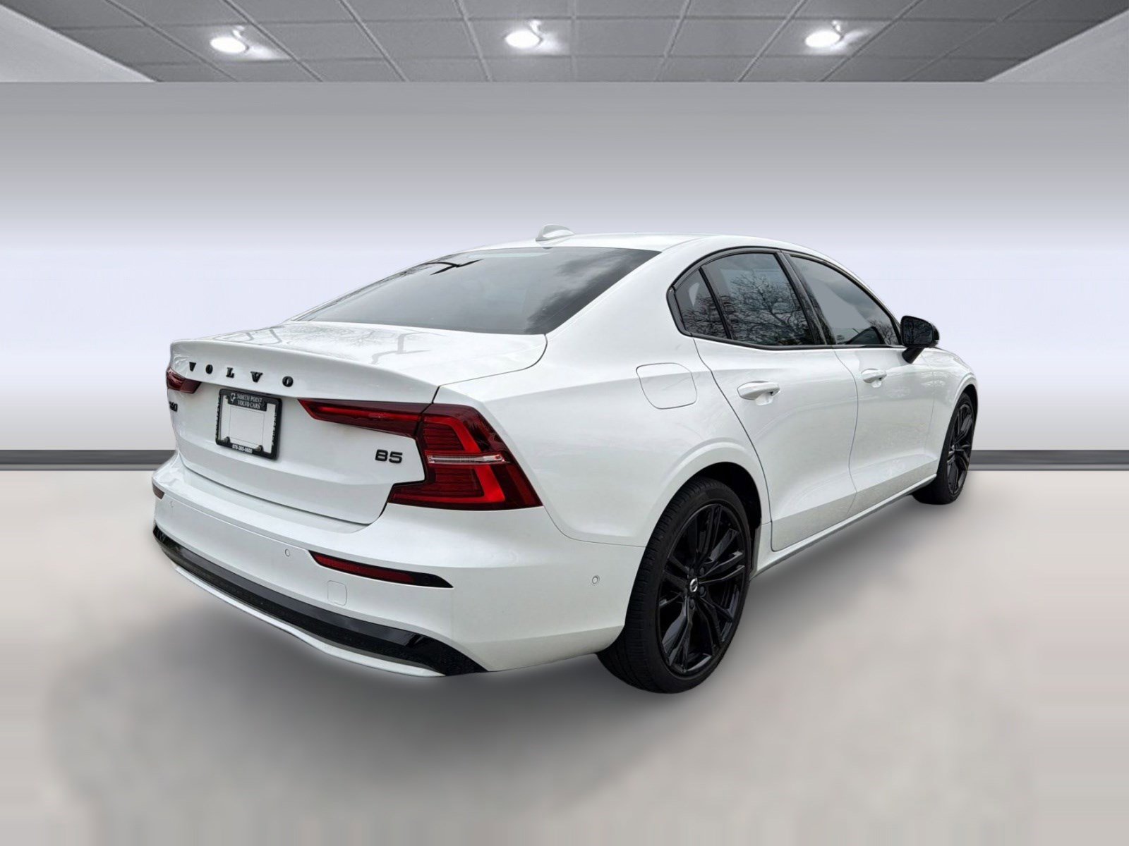 Certified 2024 Volvo S60 B5 Plus w/ Climate Package image 9