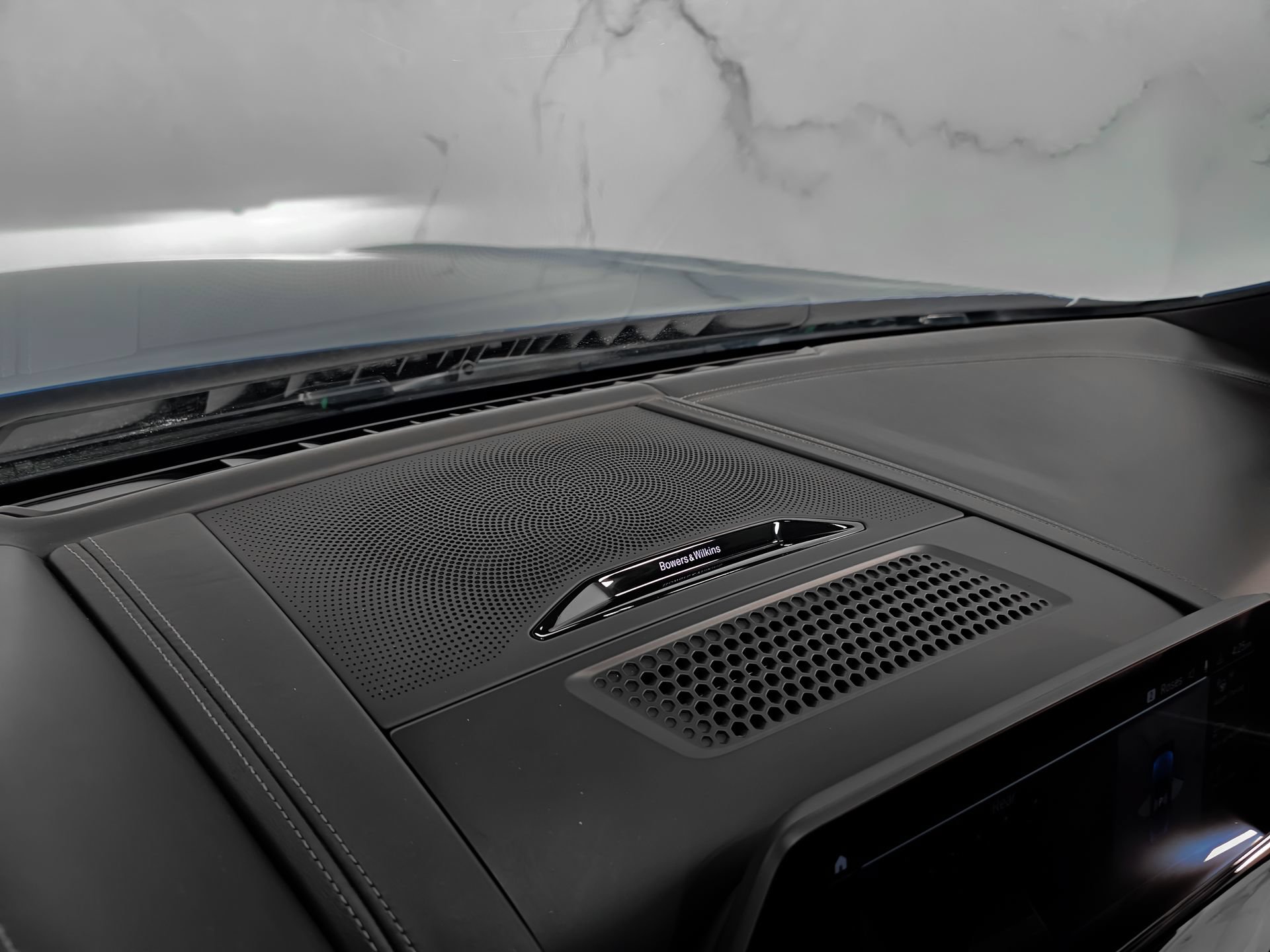 Used 2020 BMW M8 Competition w/ M Carbon Exterior Package AWD/4WD image 34