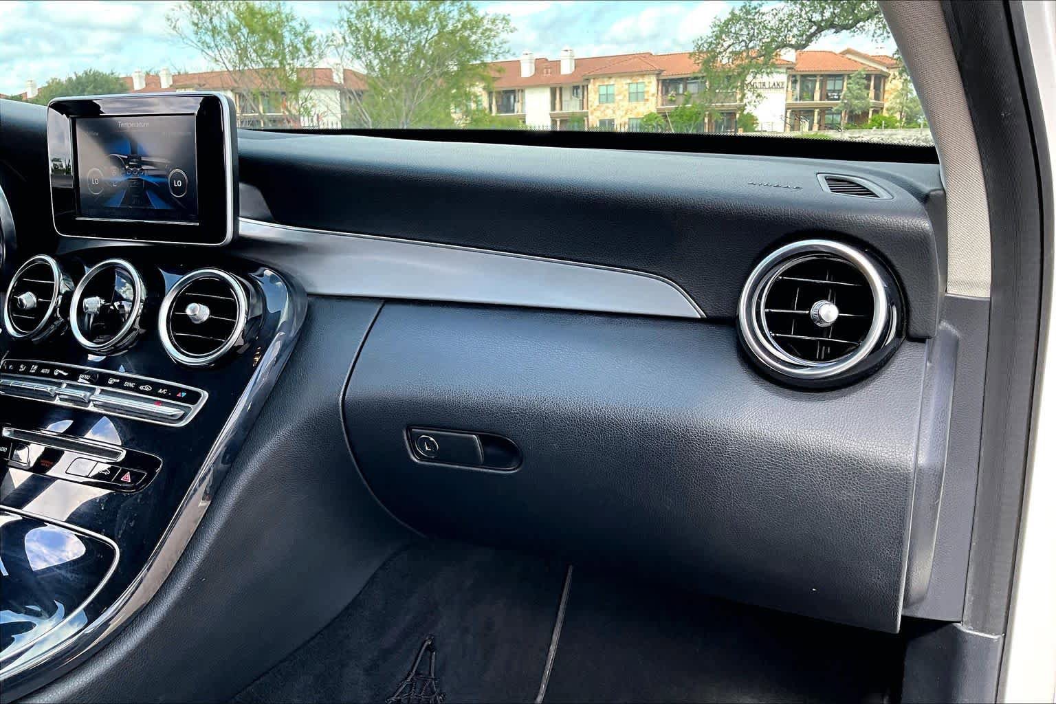 Used 2015 Mercedes-Benz C 300 Sedan image 19