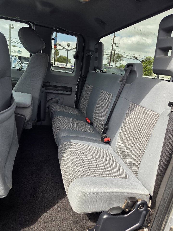 Used 2013 Ford F250 XLT w/ XLT Interior Pkg AWD/4WD image 31