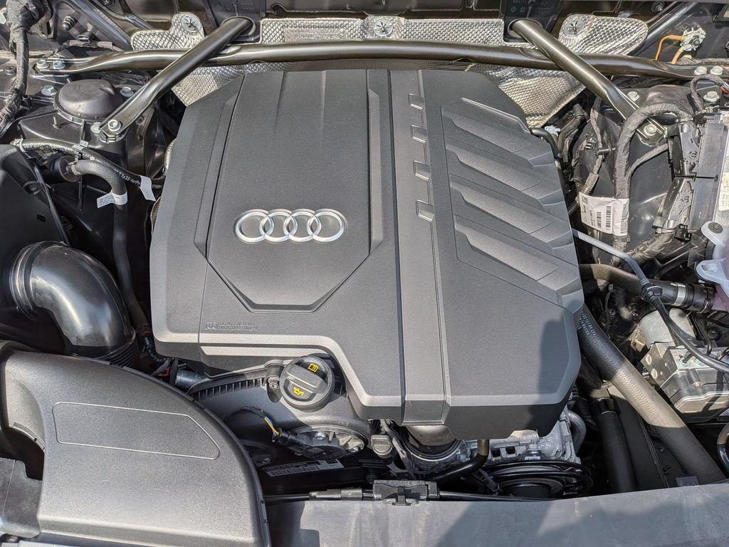Used 2025 Audi Q5 2.0T Premium Plus w/ Premium Plus Package AWD/4WD image 36