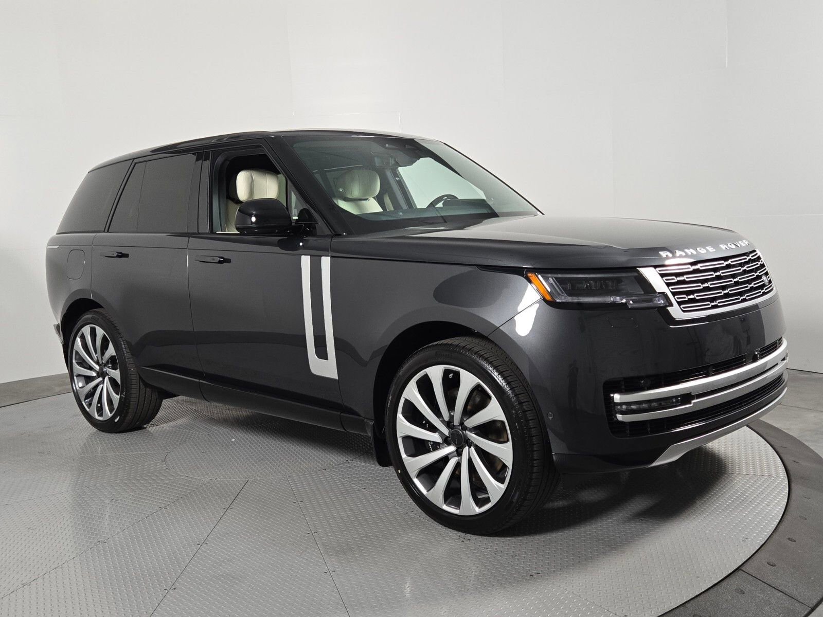 New 2026 Land Rover Range Rover Autobiography AWD/4WD image 16