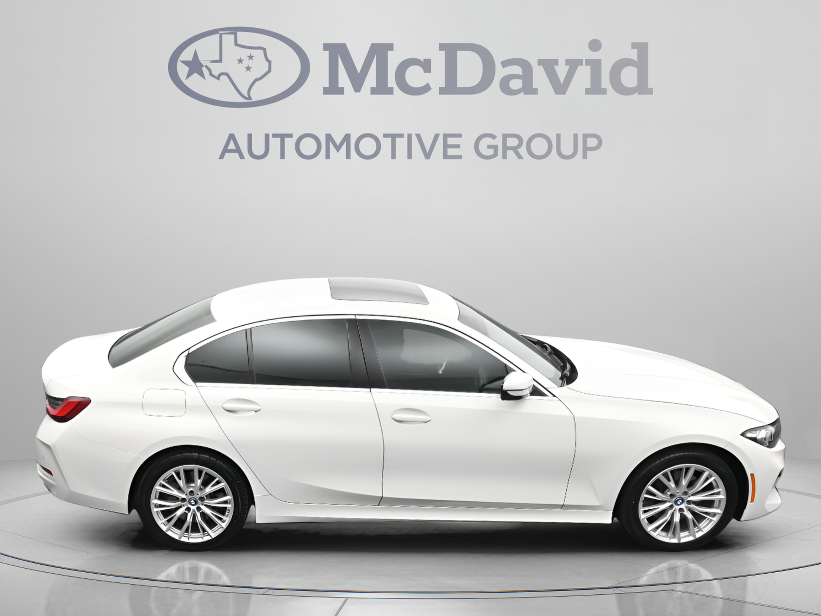 Used 2024 BMW 330e xDrive AWD/4WD image 40