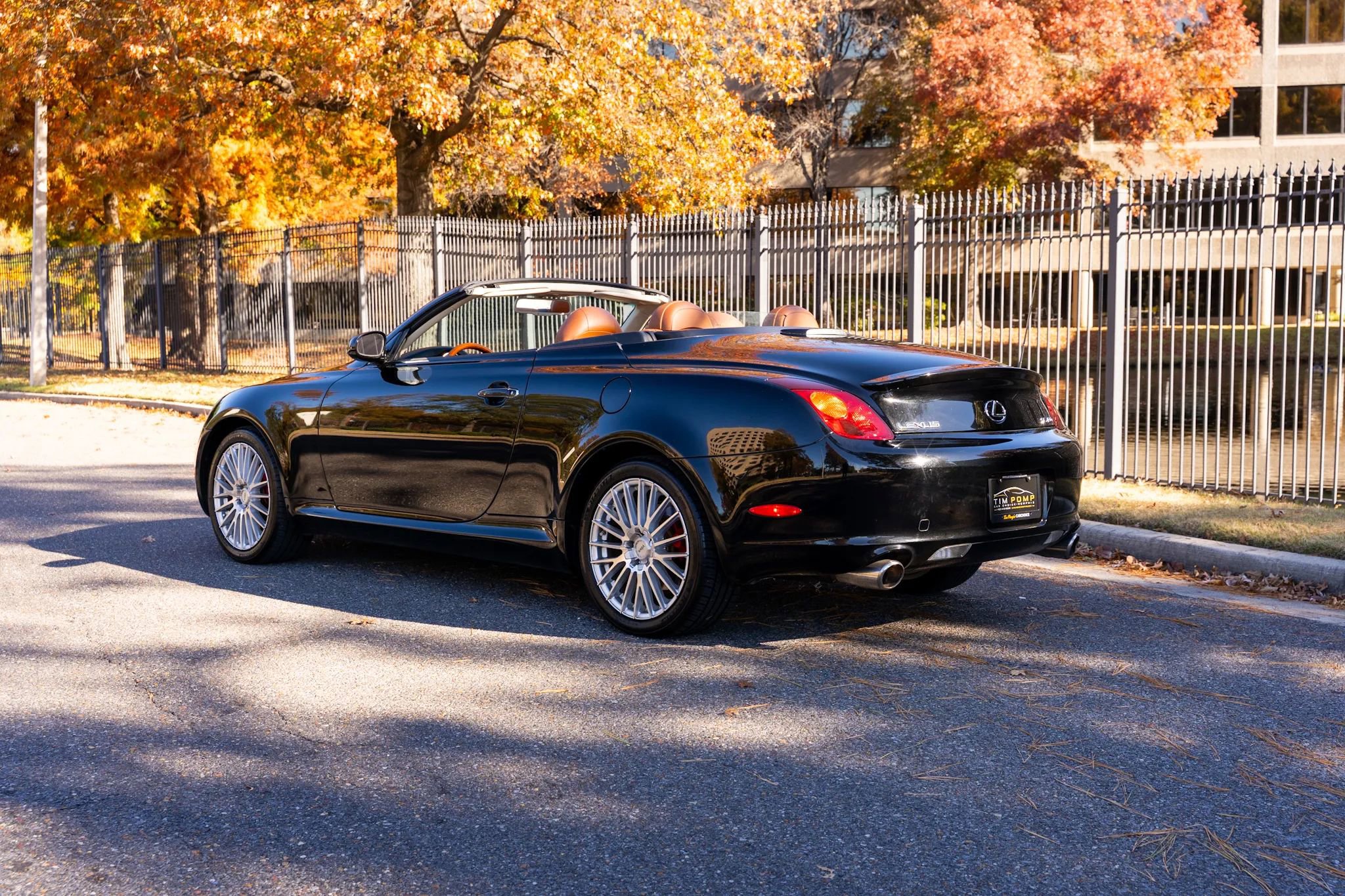 Used 2003 Lexus SC 430 Convertible image 9