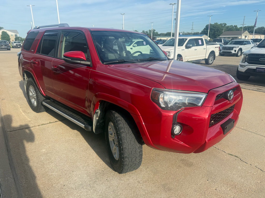 Used 2017 Toyota 4Runner SR5 Premium w/ Four Season Floor Mat Package AWD/4WD image 8