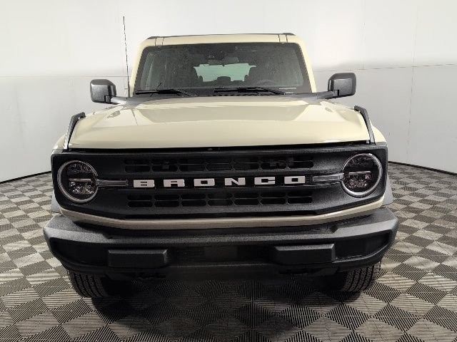 New 2025 Ford Bronco 4-Door AWD/4WD image 2