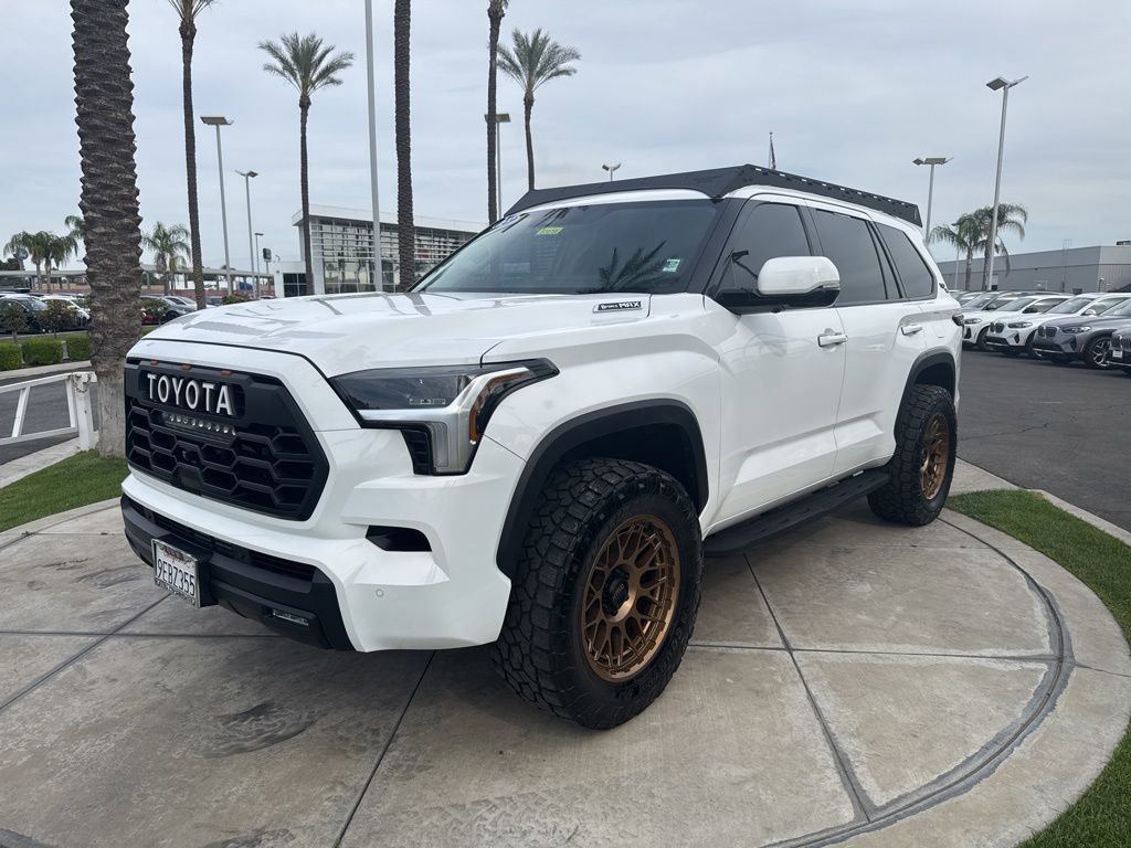 Used 2023 Toyota Sequoia SR5 w/ SR5 Premium Package AWD/4WD image 1