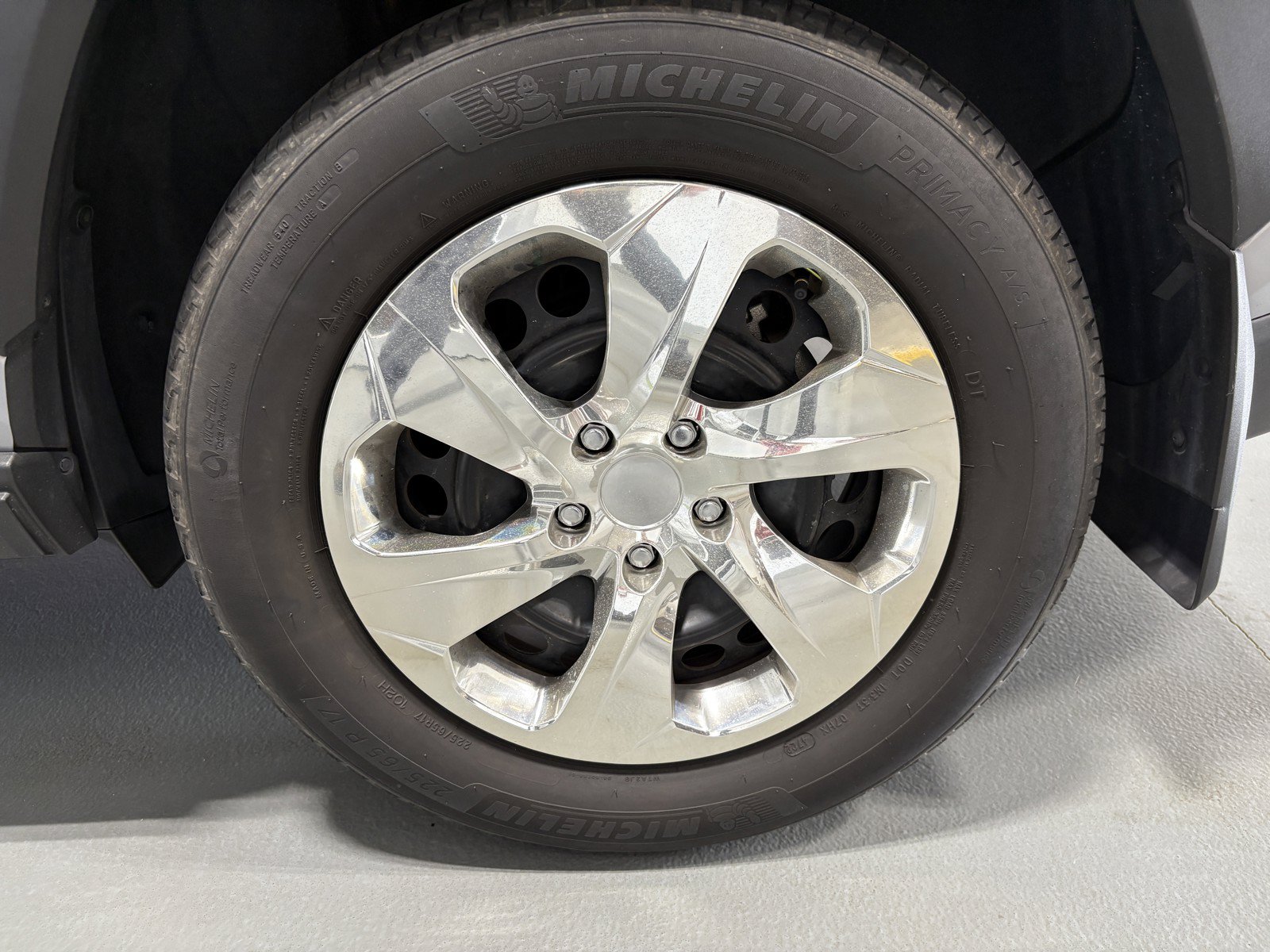 Used 2024 Toyota RAV4 LE AWD/4WD image 41