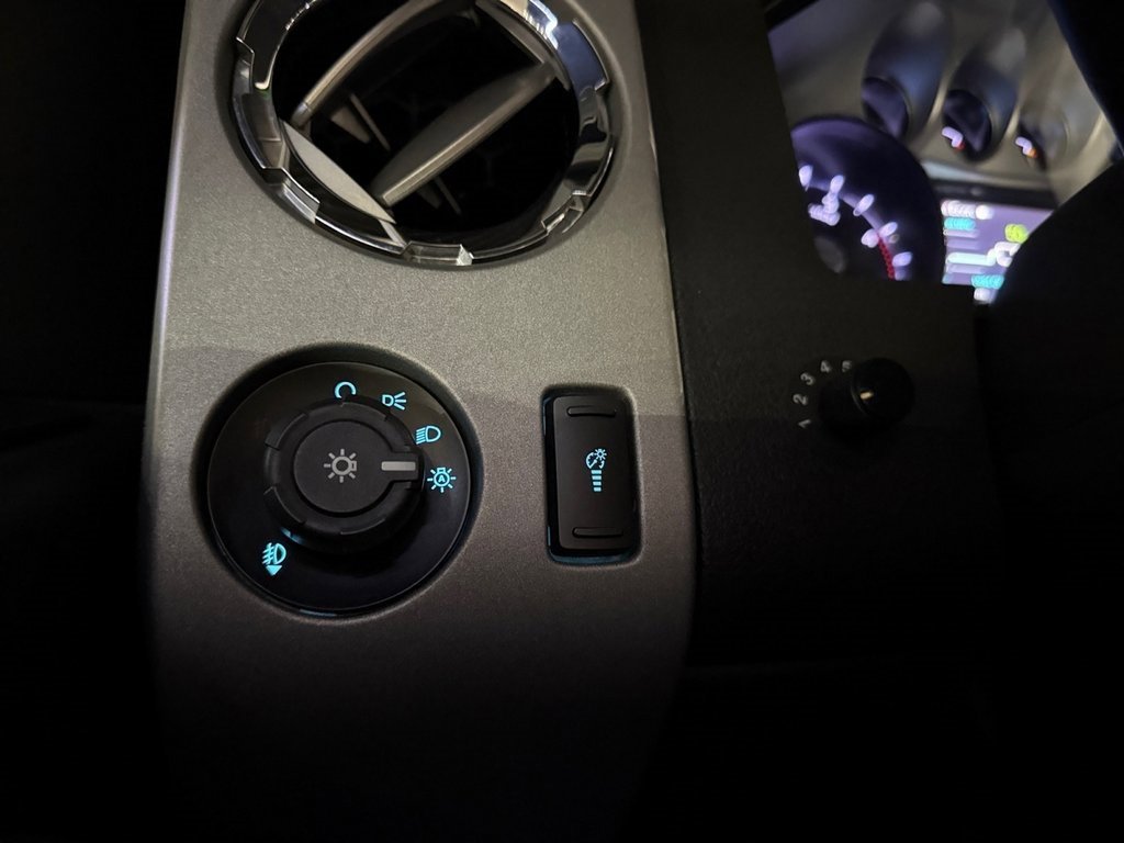 Used 2015 Ford F350 Lariat w/ Lariat Ultimate Package image 37