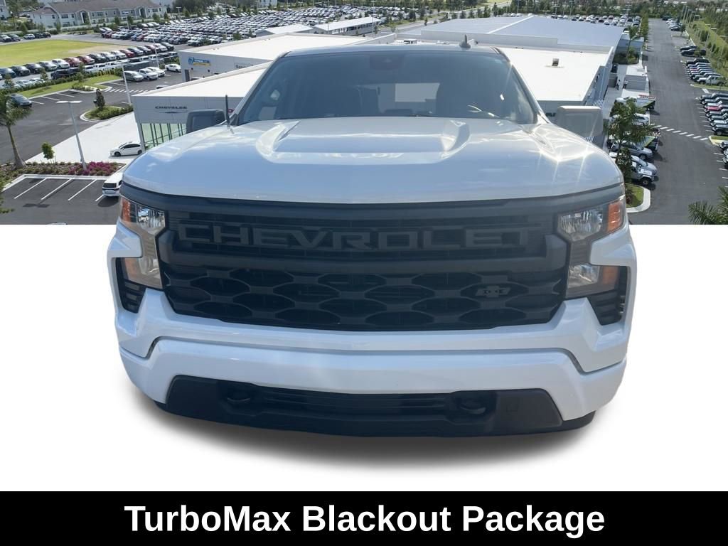 Used 2024 Chevrolet Silverado 1500 Custom w/ Turbomax Blackout Package image 4