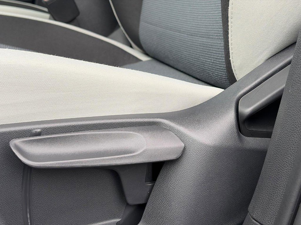 Used 2025 Volkswagen Taos S image 19