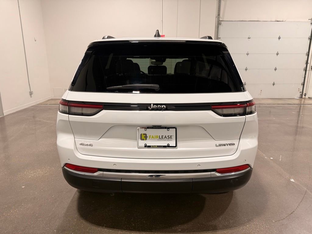 Used 2023 Jeep Grand Cherokee Limited AWD/4WD image 6