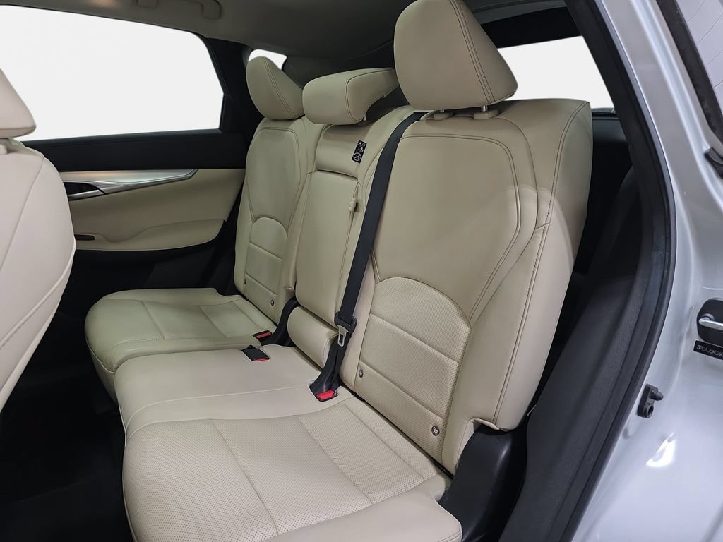 Used 2019 INFINITI QX50 Essential w/ Premium Heat Package AWD/4WD image 13
