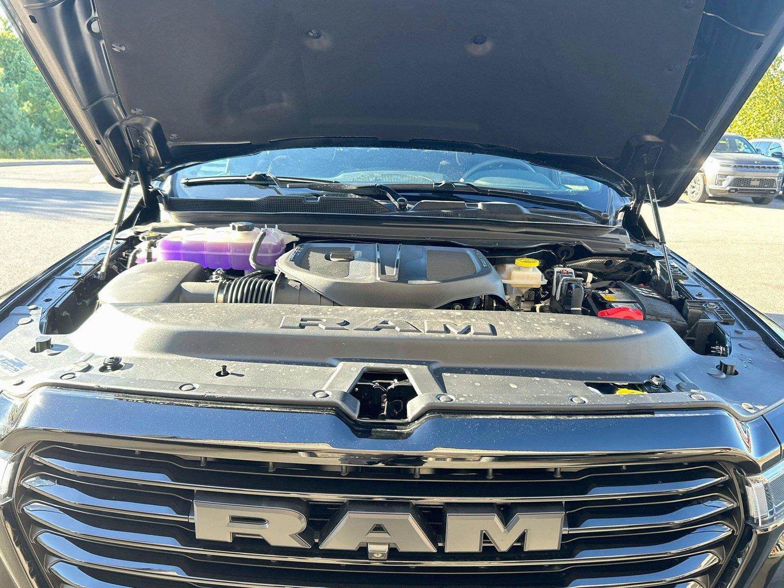 New 2026 RAM 1500 Laramie AWD/4WD image 10