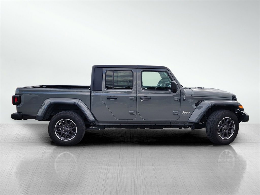 Used 2023 Jeep Gladiator Overland image 3