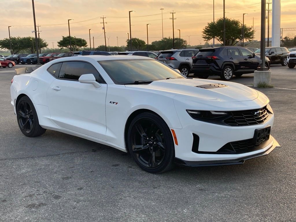 Used 2022 Chevrolet Camaro LT image 3