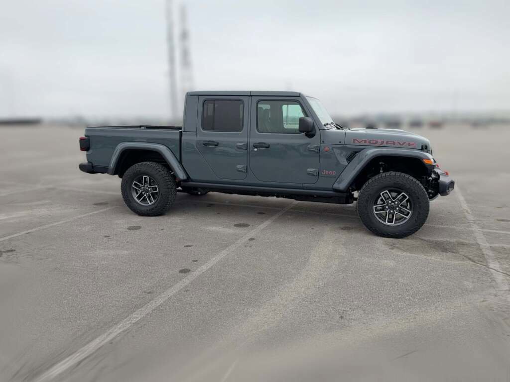 New 2026 Jeep Gladiator Mojave image 15