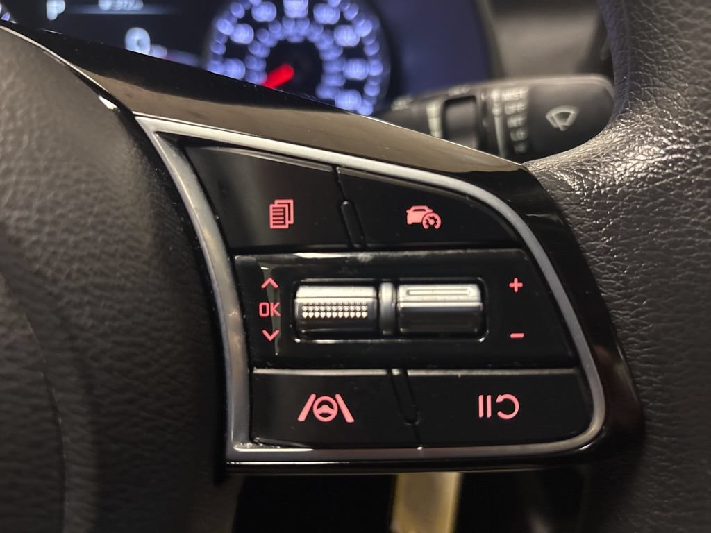 Used 2023 Kia Forte LXS w/ LXS Technology Package FWD image 15